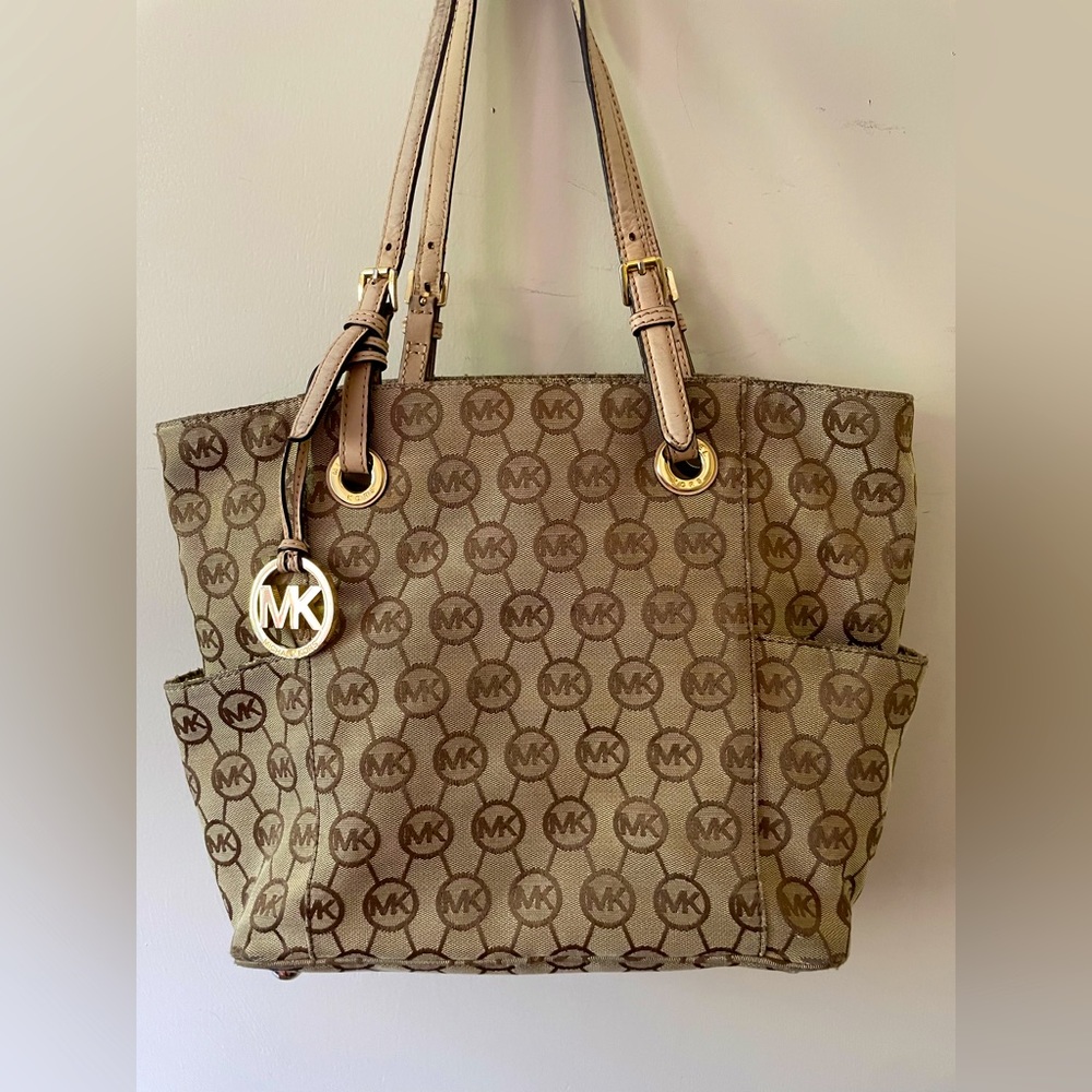 Michael Kors Logo Tote - Picture 1 of 7